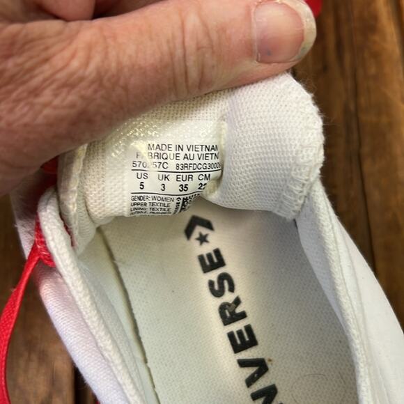 Women’s or kids Converse White canvas lug sole Sneakers Classic Low-Top Design - Picture 6 of 6